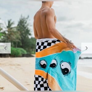 Town & Country Beach Towel - Splash | T&C Surf x Slowtide